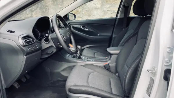 Hyundai i30 1.0 T-GDI Style Plus 6