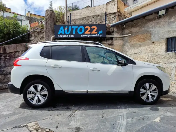 Peugeot 2008 1.6 BleuHDI 100 7