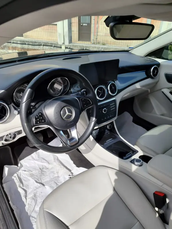 Mercedes-Benz CLA 220 220 CDI Urban Aut 8
