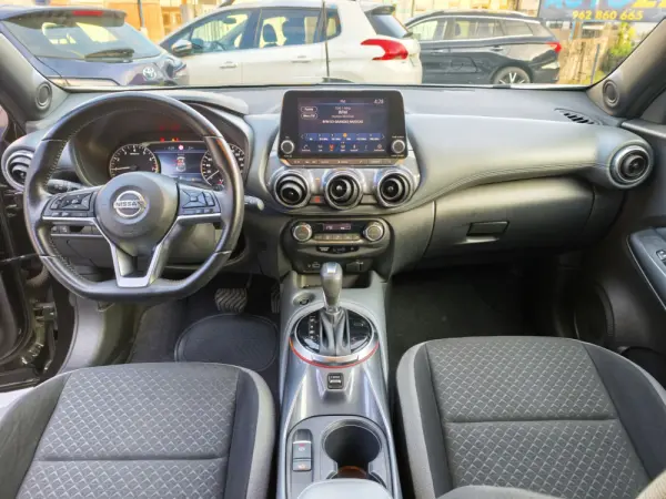 Nissan Juke 1.0 DIG-T Acenta DCT 14