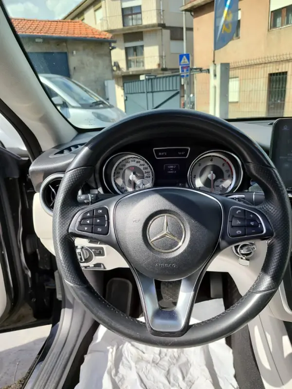 Mercedes-Benz CLA 220 220 CDI Urban Aut 7