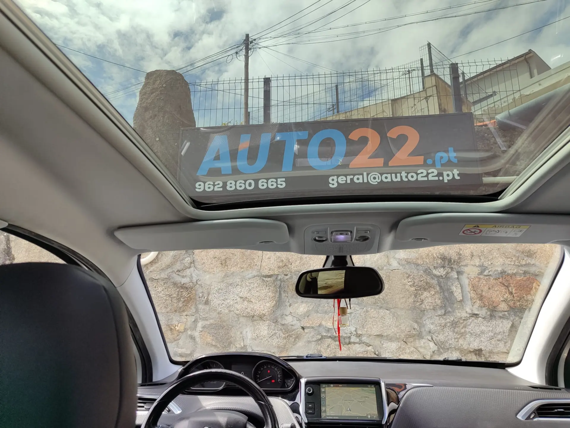 Peugeot 2008 1.6 BleuHDI 100 17