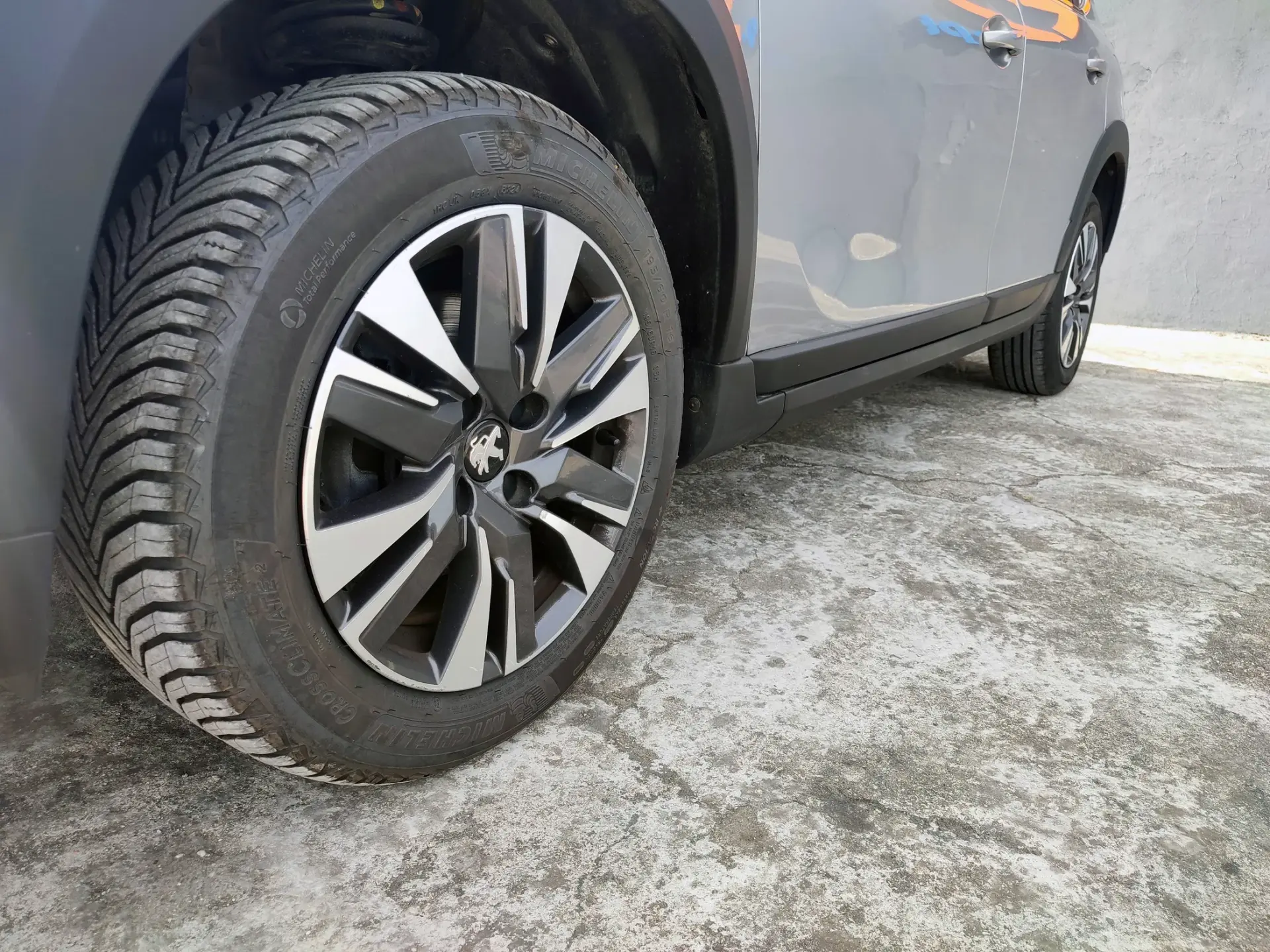 Peugeot 2008 1.2 PureTech Style 14