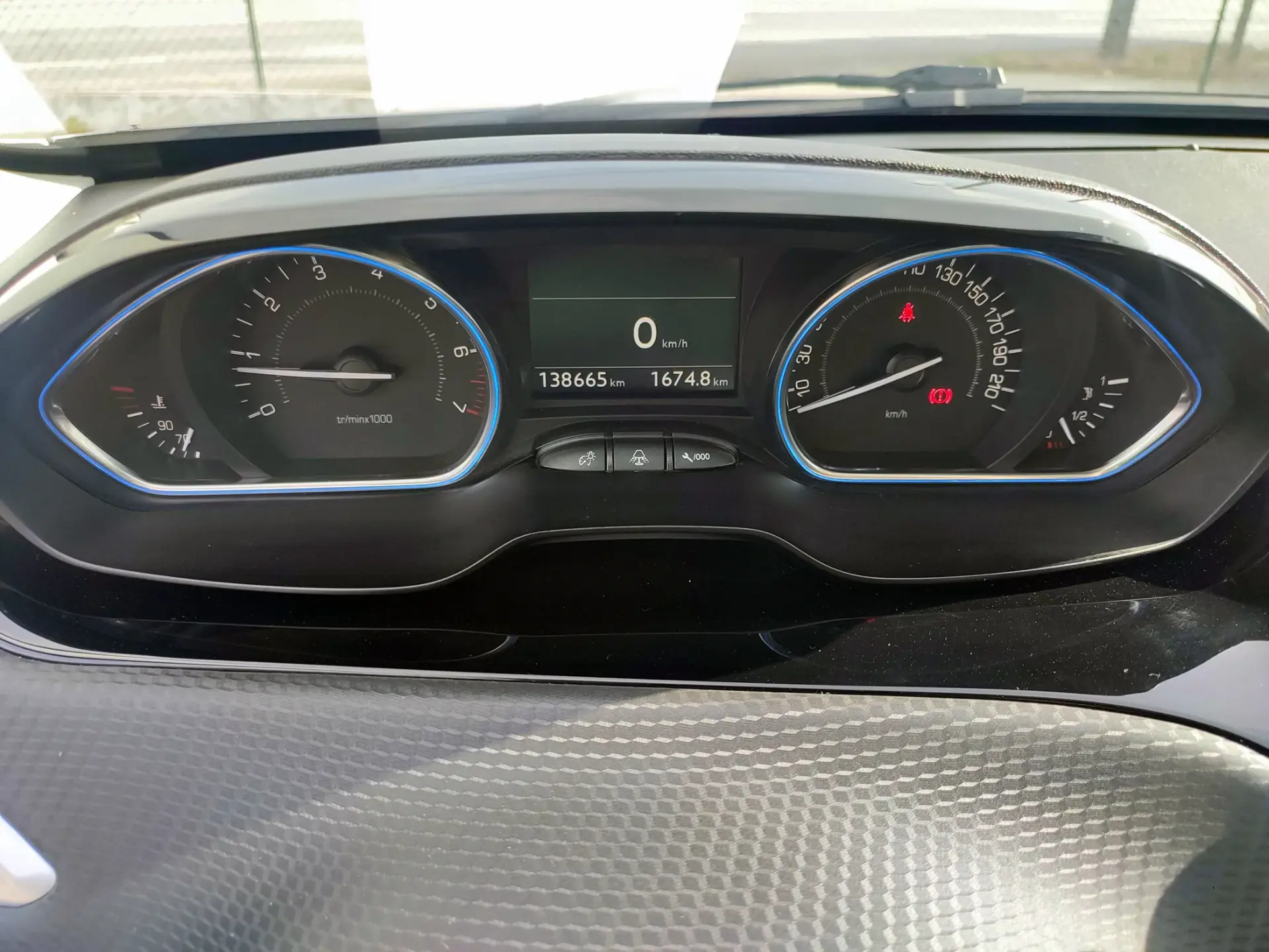 Peugeot 2008 1.2 PureTech Style 27