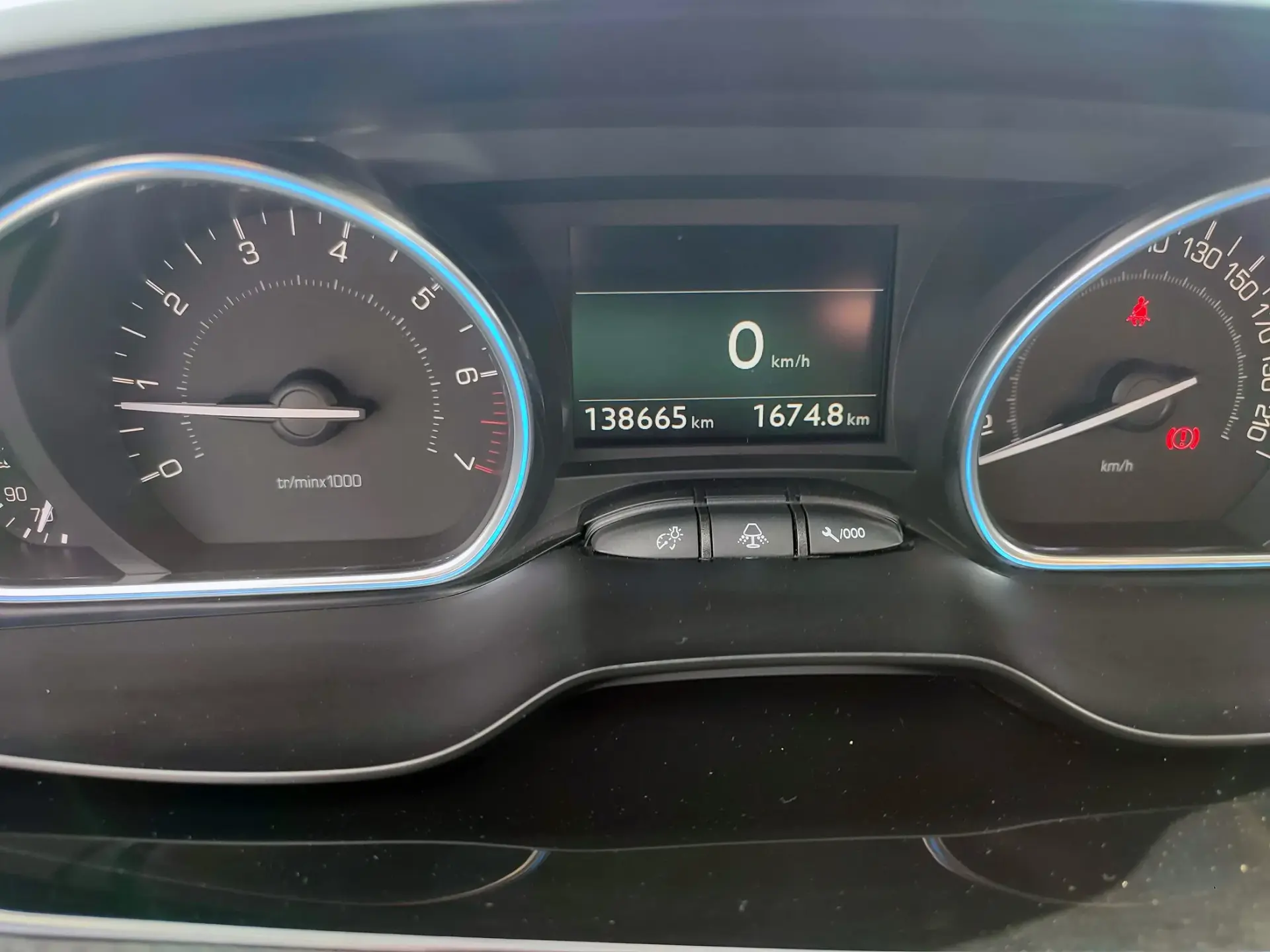 Peugeot 2008 1.2 PureTech Style 28