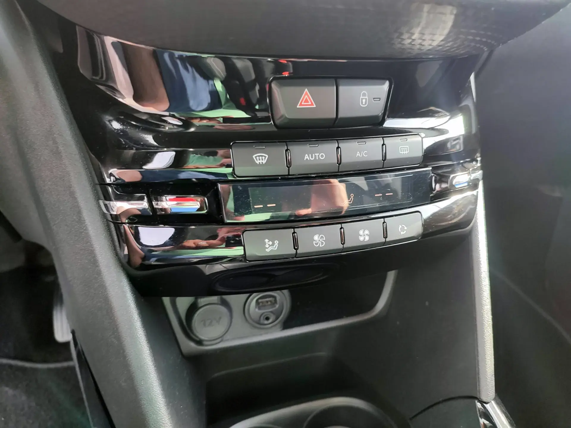 Peugeot 2008 1.2 PureTech Style 37