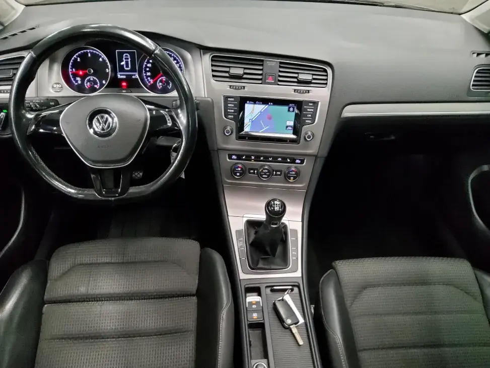 Volkswagen Golf Variant 2.0 TDi Confortline 108g 3