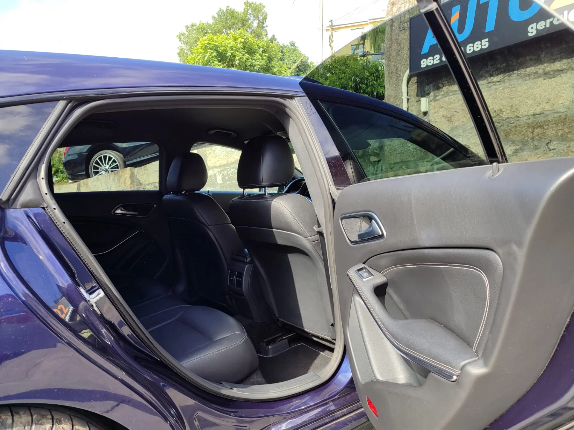 Mercedes-Benz CLA 180 AMG Line 16