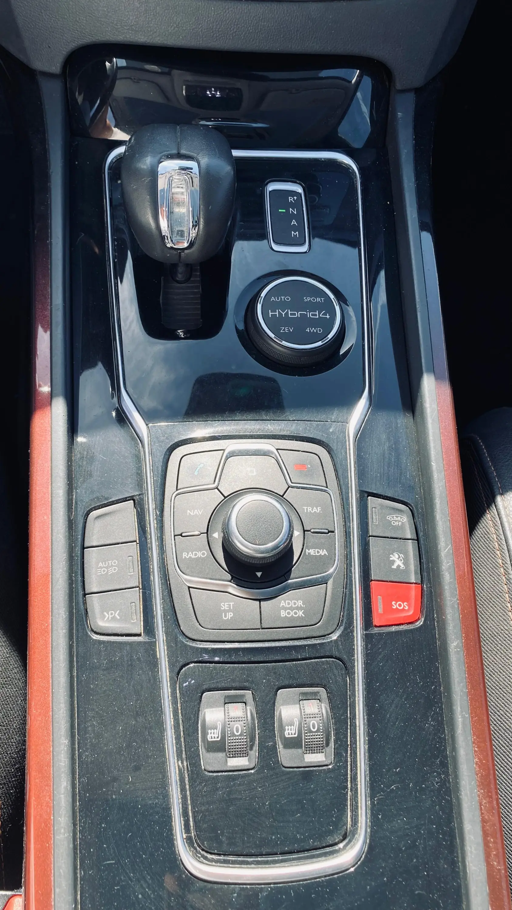Peugeot 508 RXH 2.0 HDi Hybrid4 2-Tronic 104g 8