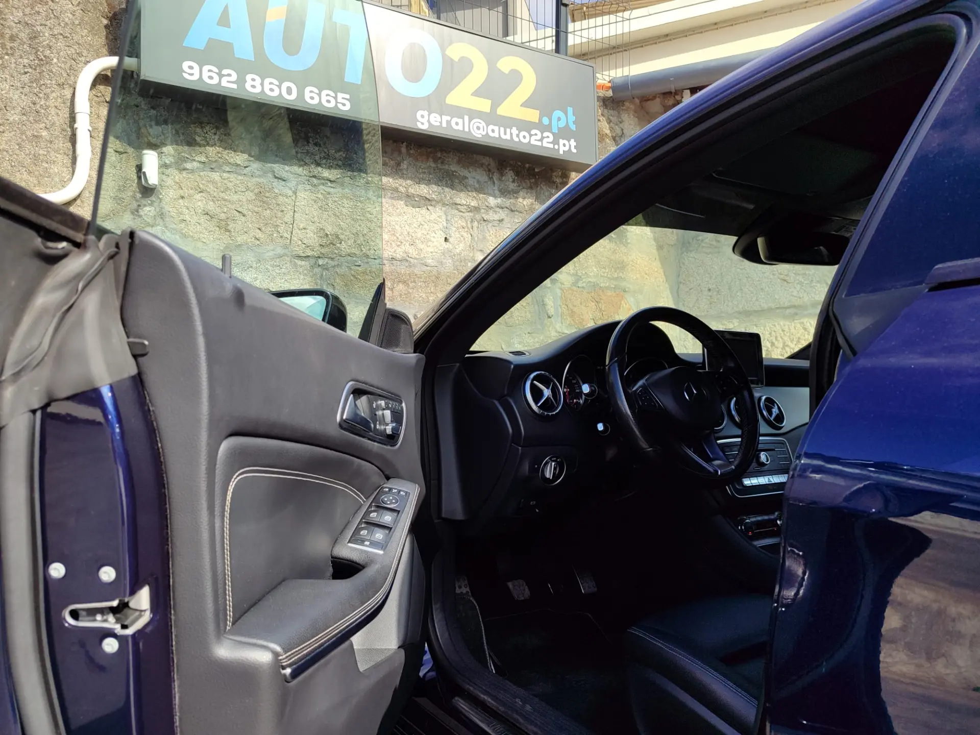 Mercedes-Benz CLA 180 AMG Line 10