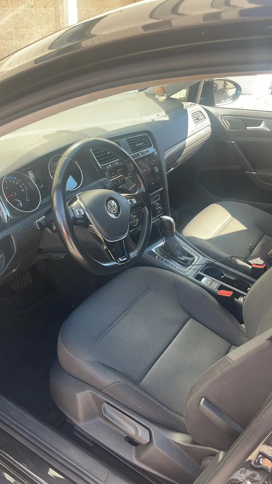 Volkswagen e-Golf Standard 7