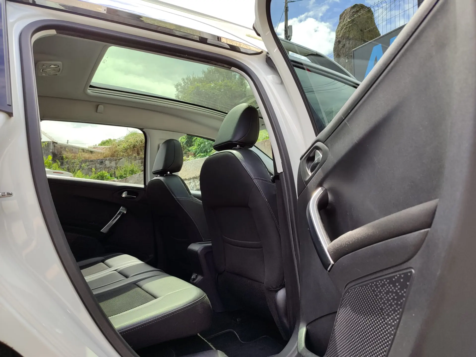 Peugeot 2008 1.6 BleuHDI 100 18