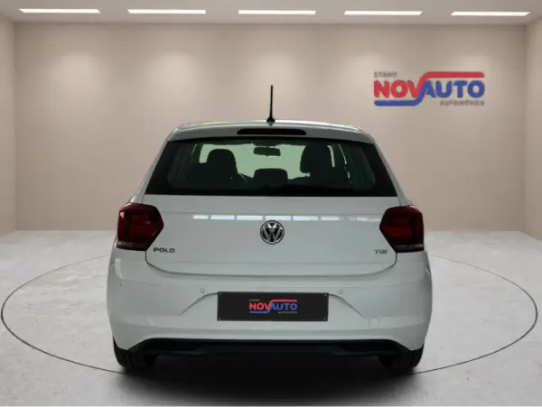 Volkswagen Polo Confortline 4