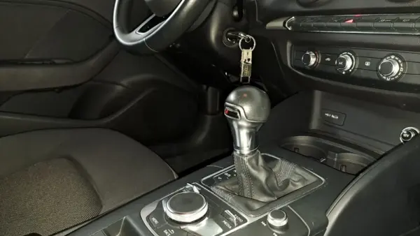 Audi A3 Limousine 30 TFSI Design S tronic 8