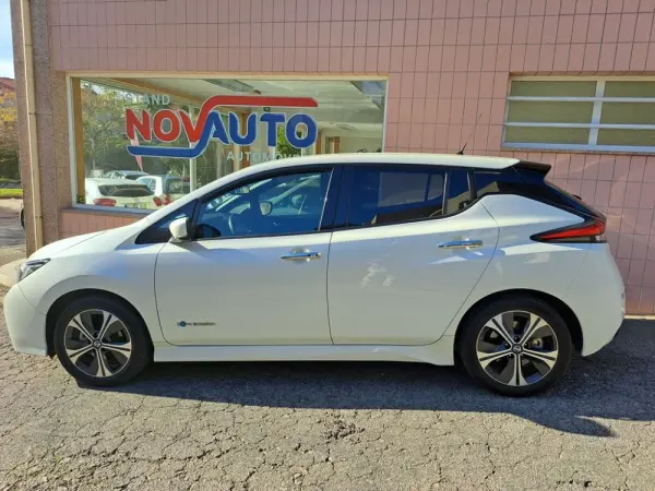 Nissan Leaf N-Connecta 5