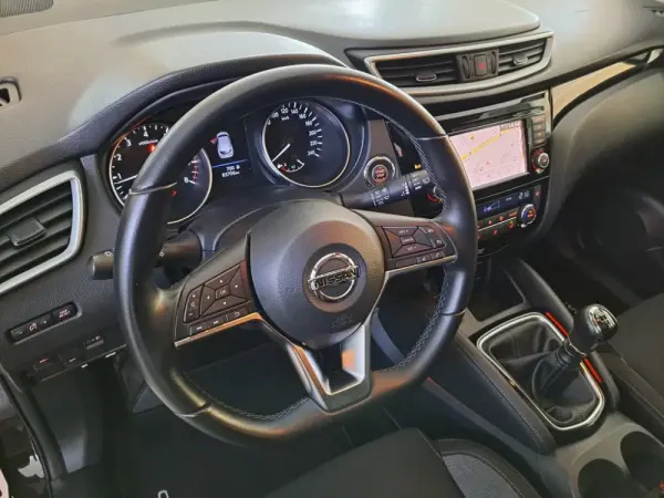 Nissan Qashqai 1.3 DIG-T N-Connecta J18 15