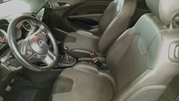 Opel Adam 1.2 Glam 13