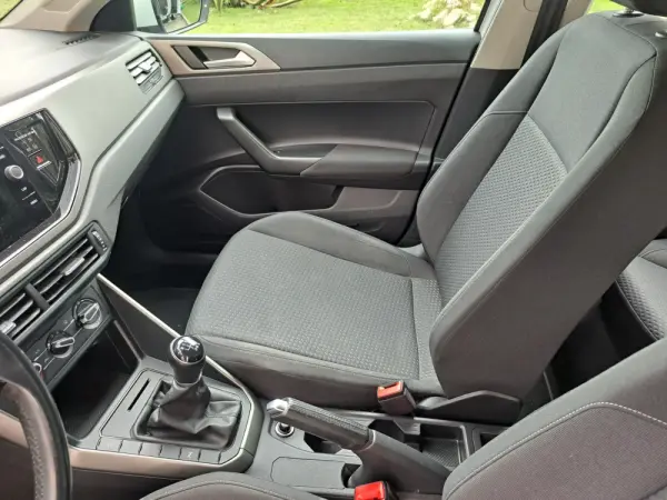 Volkswagen Polo Confortline 17