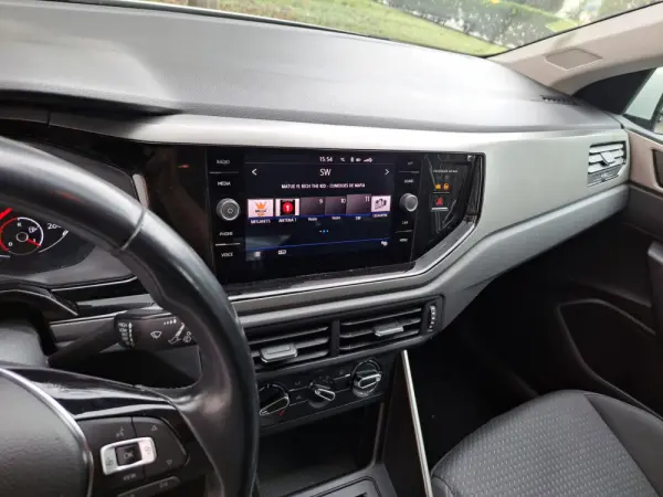 Volkswagen Polo Confortline 24