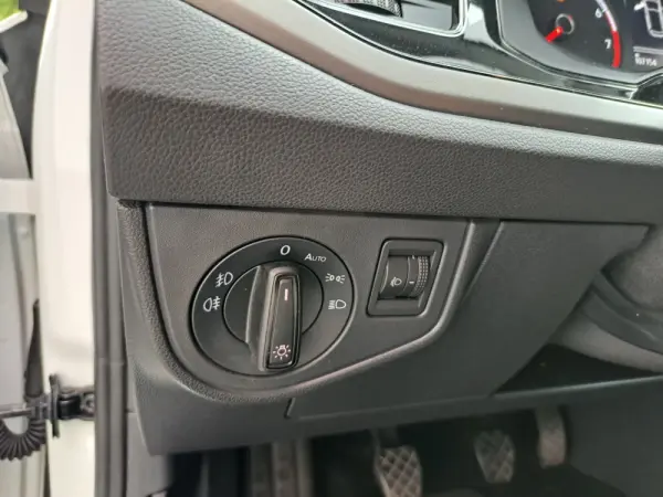 Volkswagen Polo Confortline 27