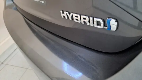 Toyota Yaris 1.5 HSD Sport +P.Techno+P.Luxury 26