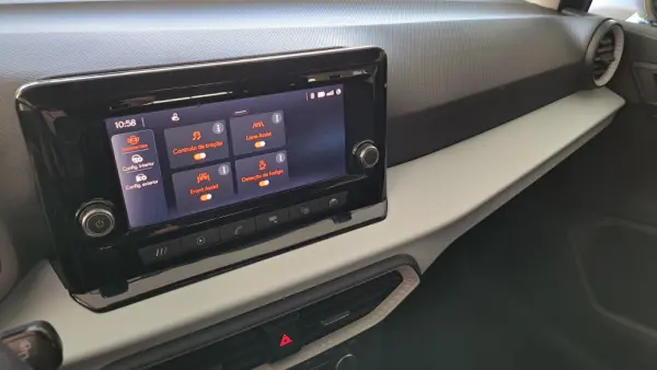 SEAT Arona 1.0 TSI Style 9