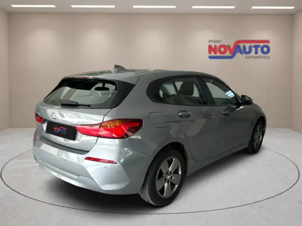 BMW 116 d Advantage 3
