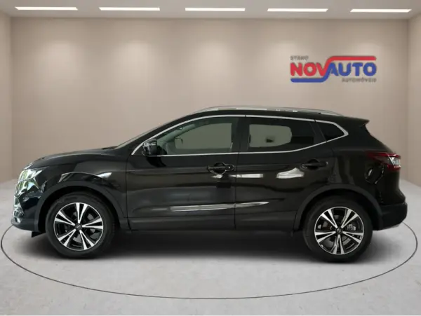 Nissan Qashqai 1.3 DIG-T N-Connecta J18 6