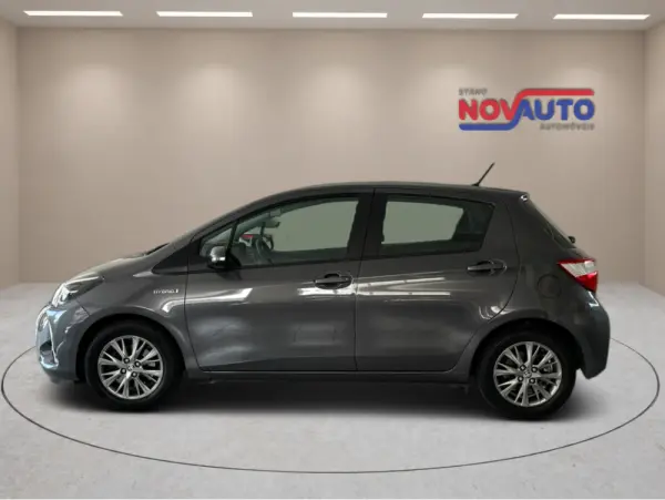 Toyota Yaris 1.5 HSD Sport +P.Techno+P.Luxury 6