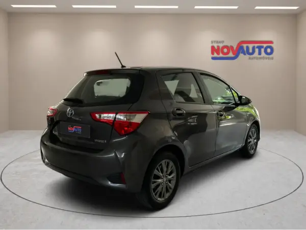 Toyota Yaris 1.5 HSD Sport +P.Techno+P.Luxury 3