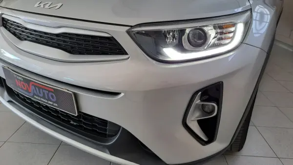 Kia Stonic 1.2 Dynamic 8