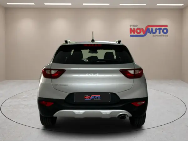 Kia Stonic 1.2 Dynamic 4