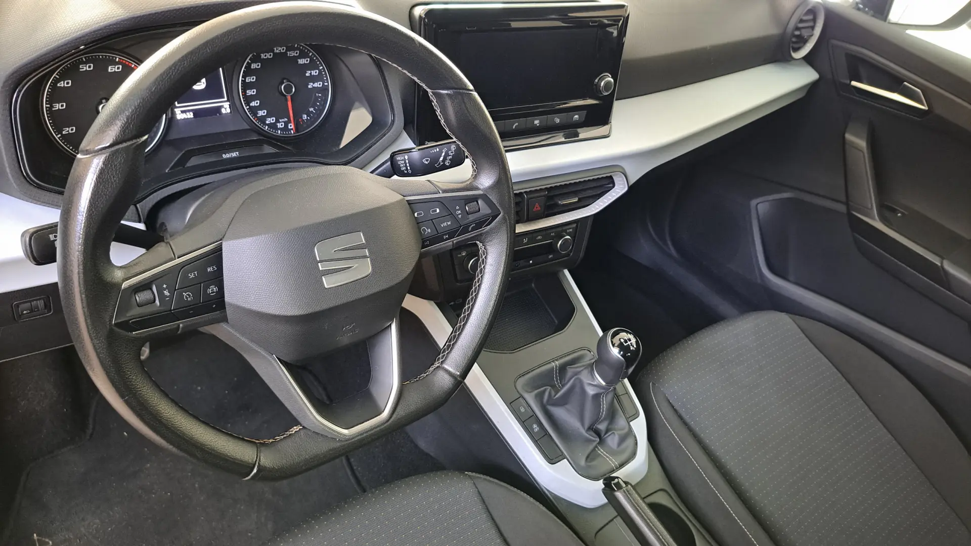 SEAT Arona 1.0 TSI Style 6