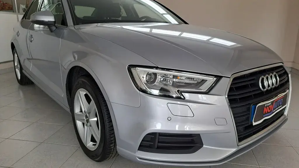 Audi A3 Limousine 30 TFSI Design S tronic 15