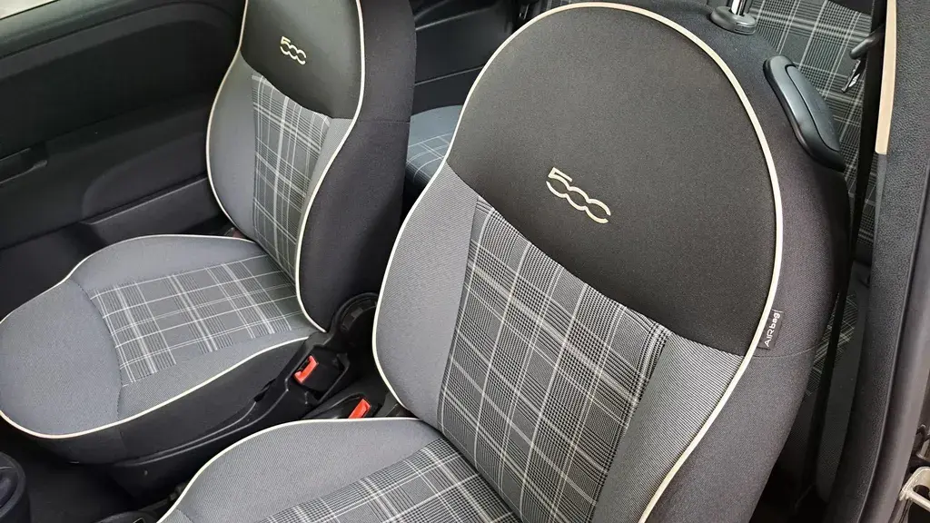 Fiat 500 1.2 Lounge S&S 17