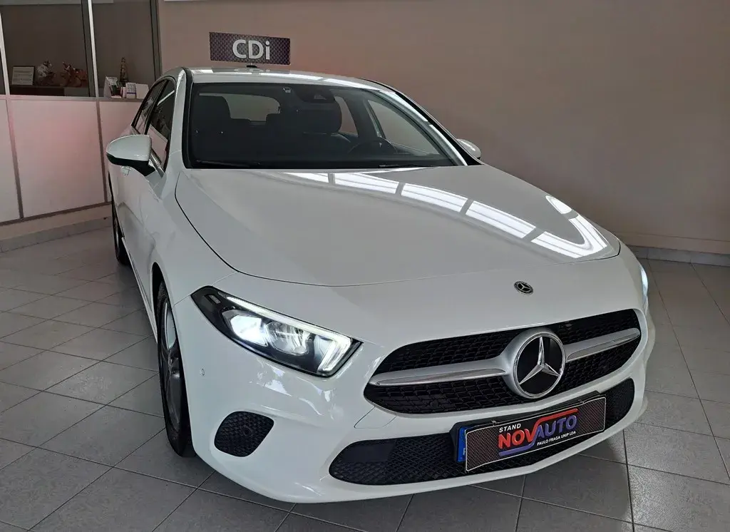 Mercedes-Benz A 180 d Style Plus Aut. 3