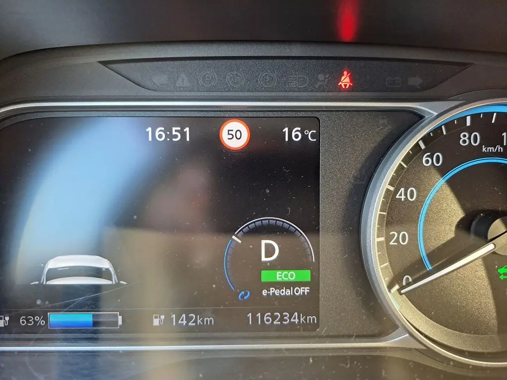 Nissan Leaf N-Connecta 13