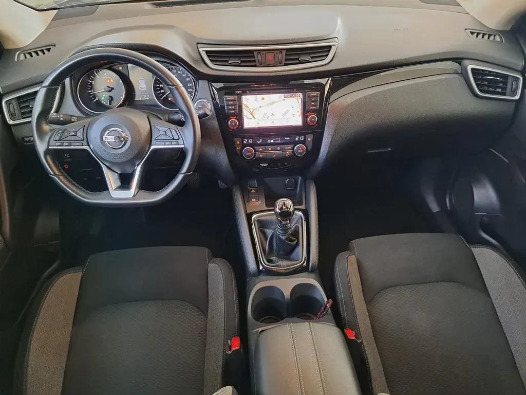 Nissan Qashqai 1.3 DIG-T N-Connecta J18 14