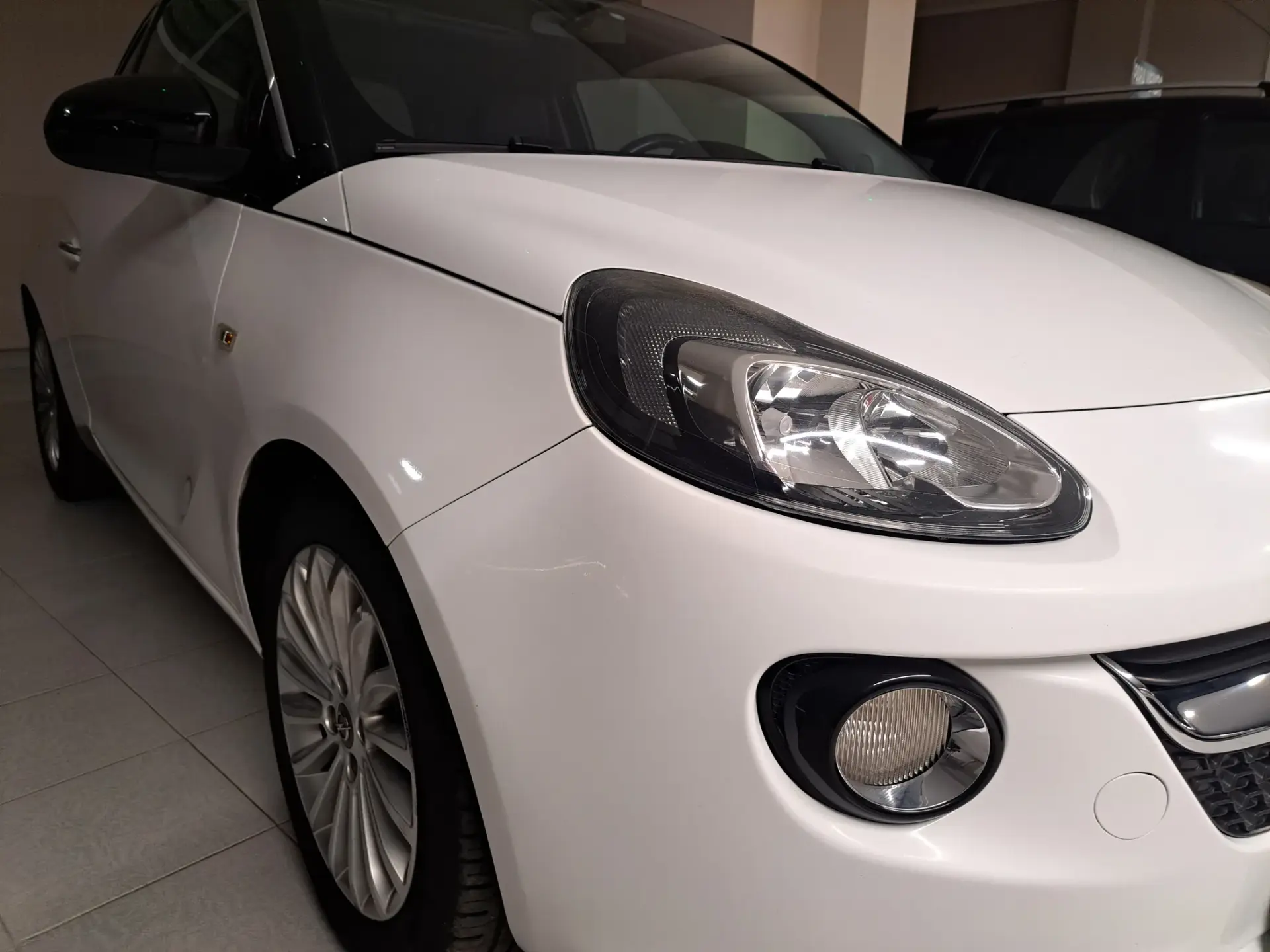 Opel Adam 1.2 Glam 16
