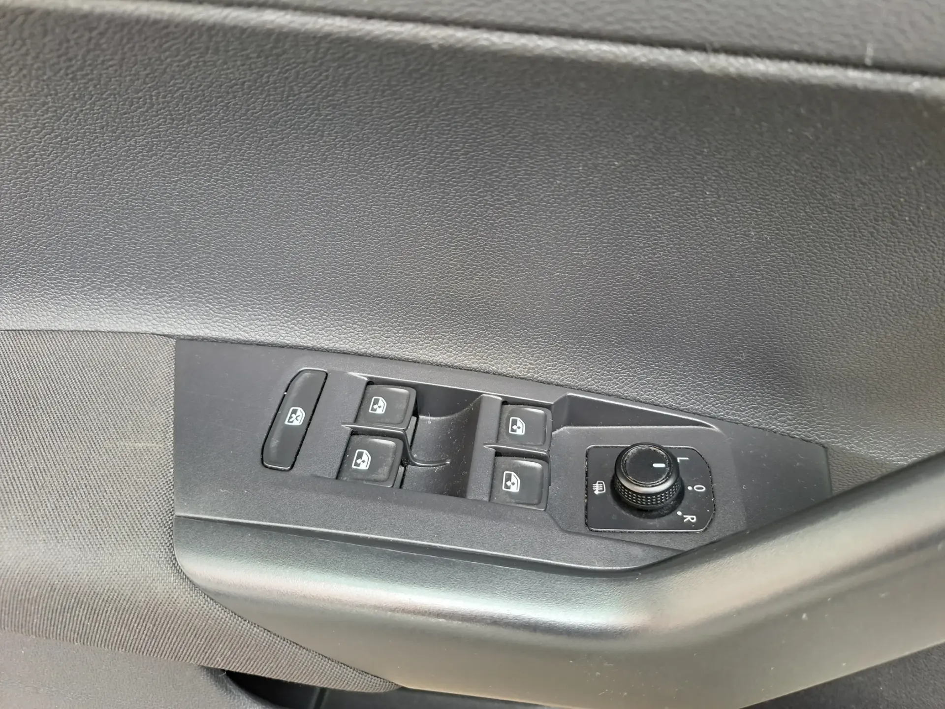 Volkswagen Polo Confortline 26