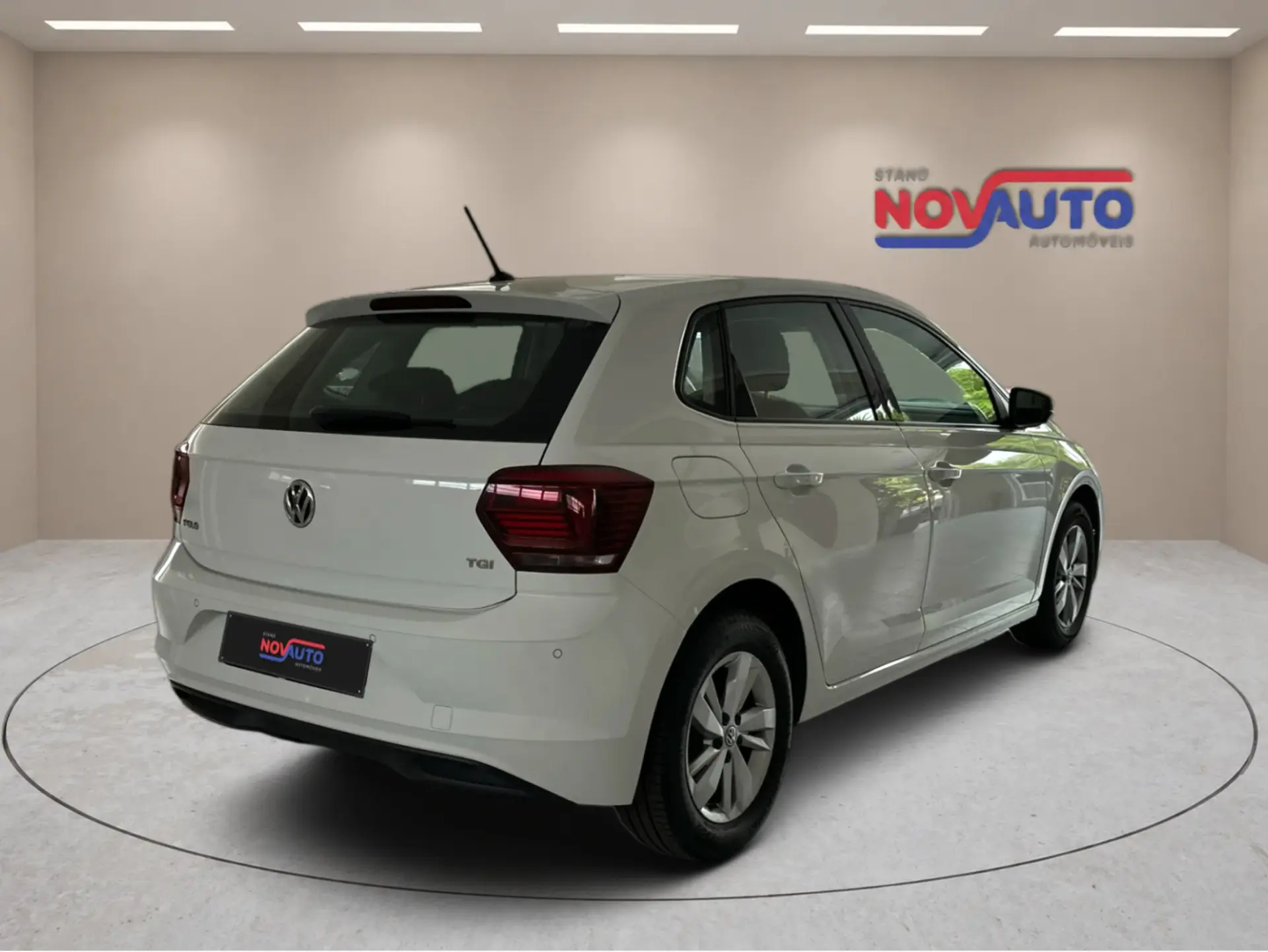 Volkswagen Polo Confortline 3