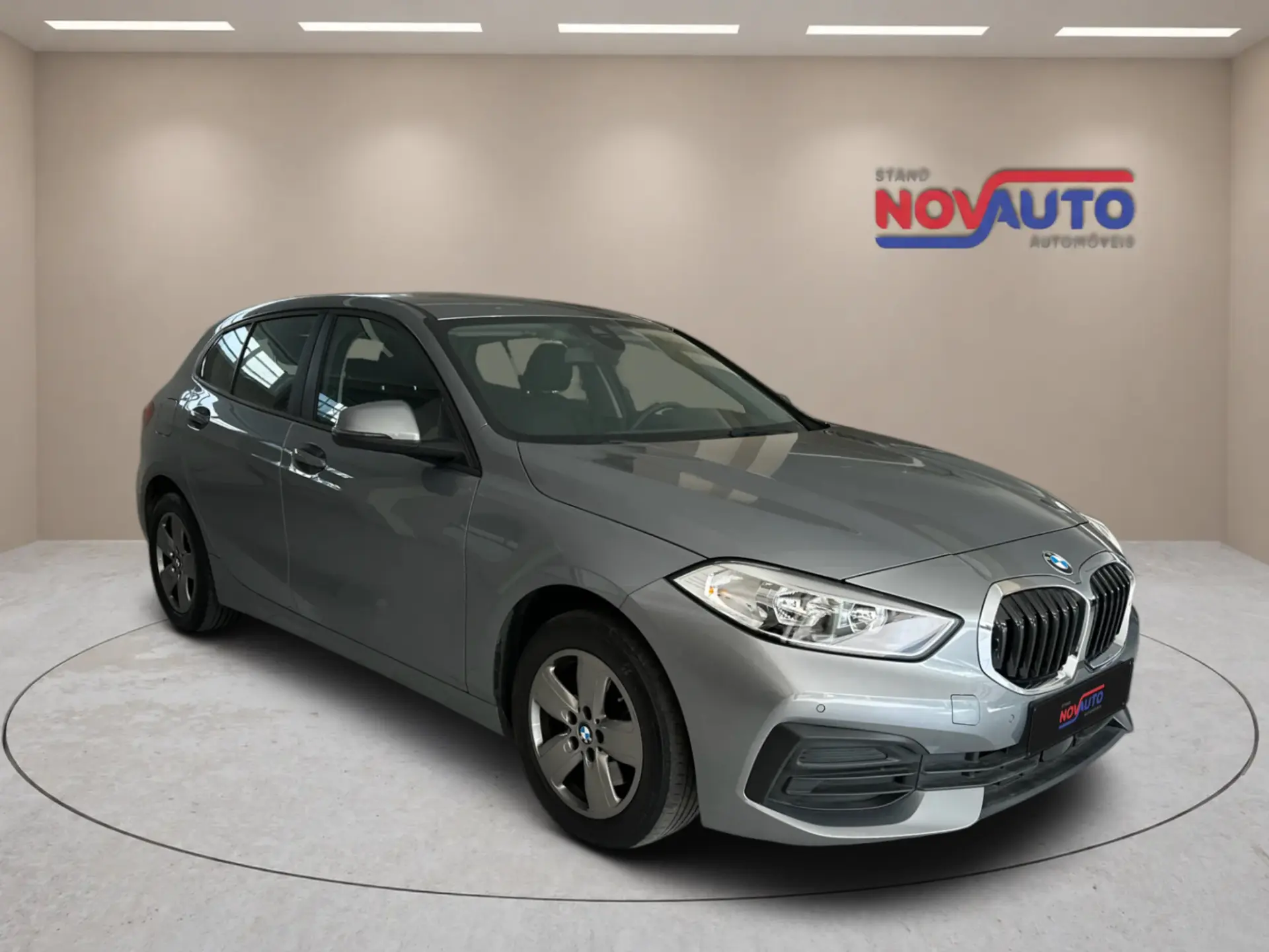 BMW 116 d Advantage 1