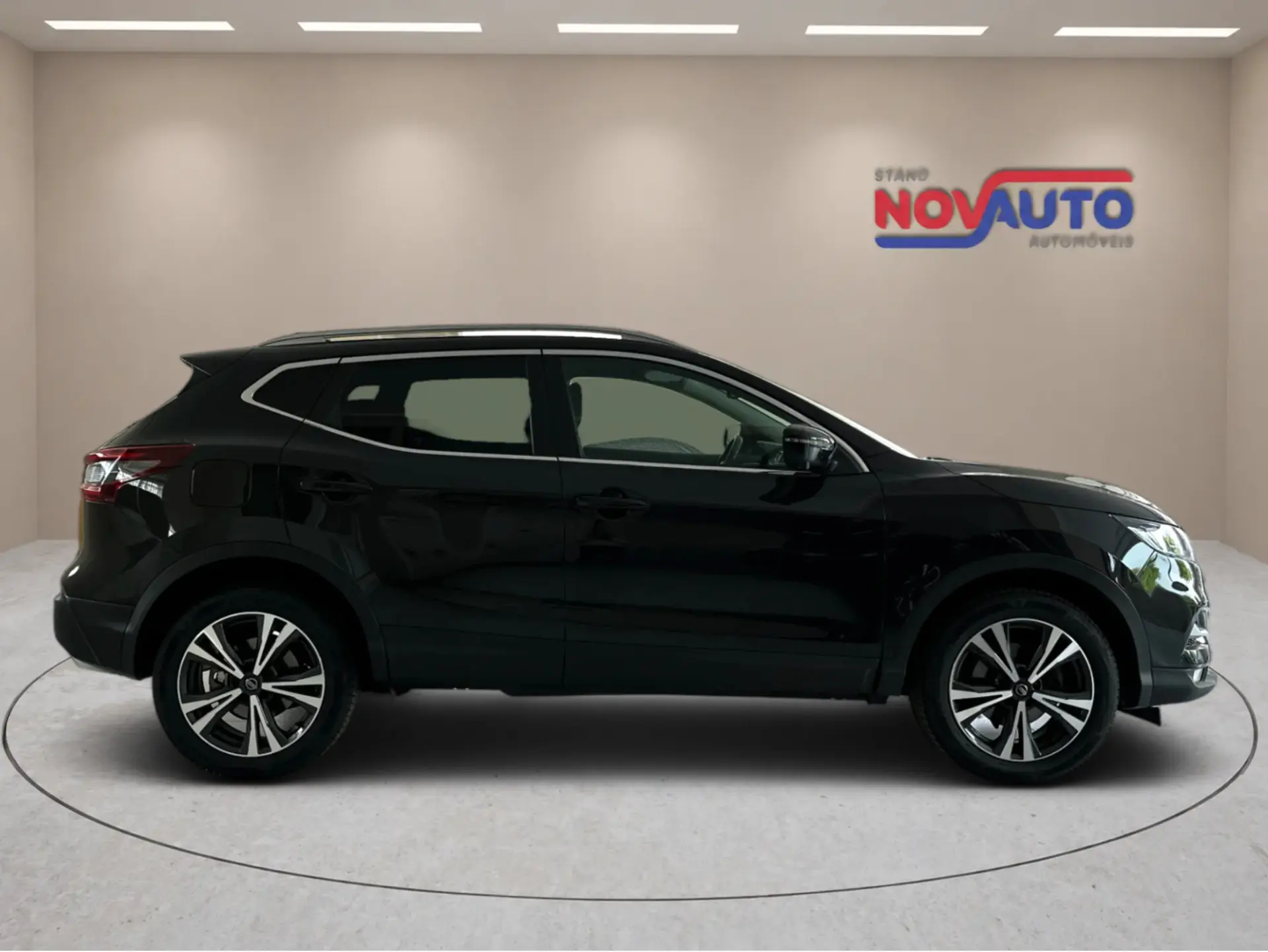 Nissan Qashqai 1.3 DIG-T N-Connecta J18 2