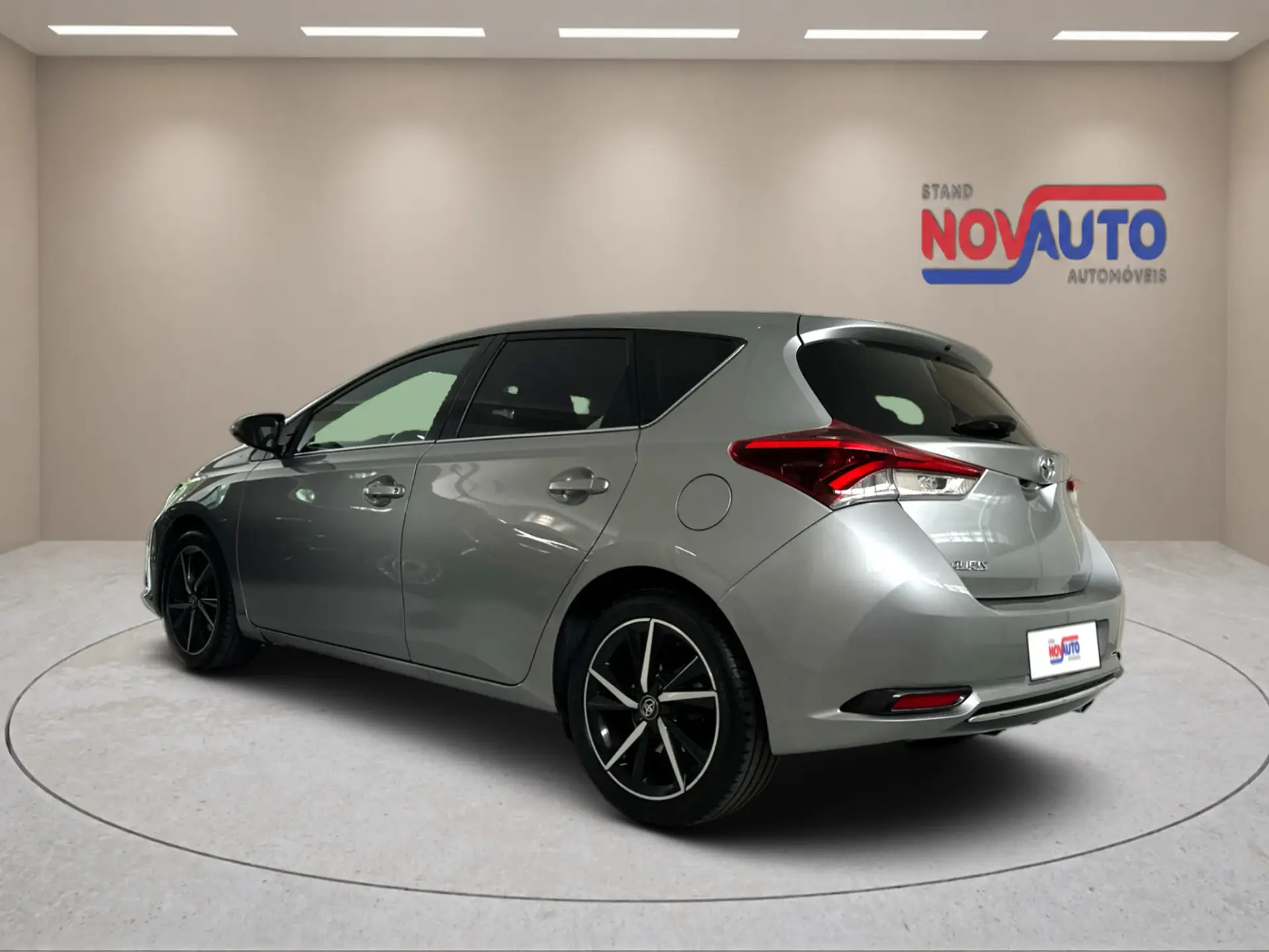 Toyota Auris 1.2T Exclusive 5
