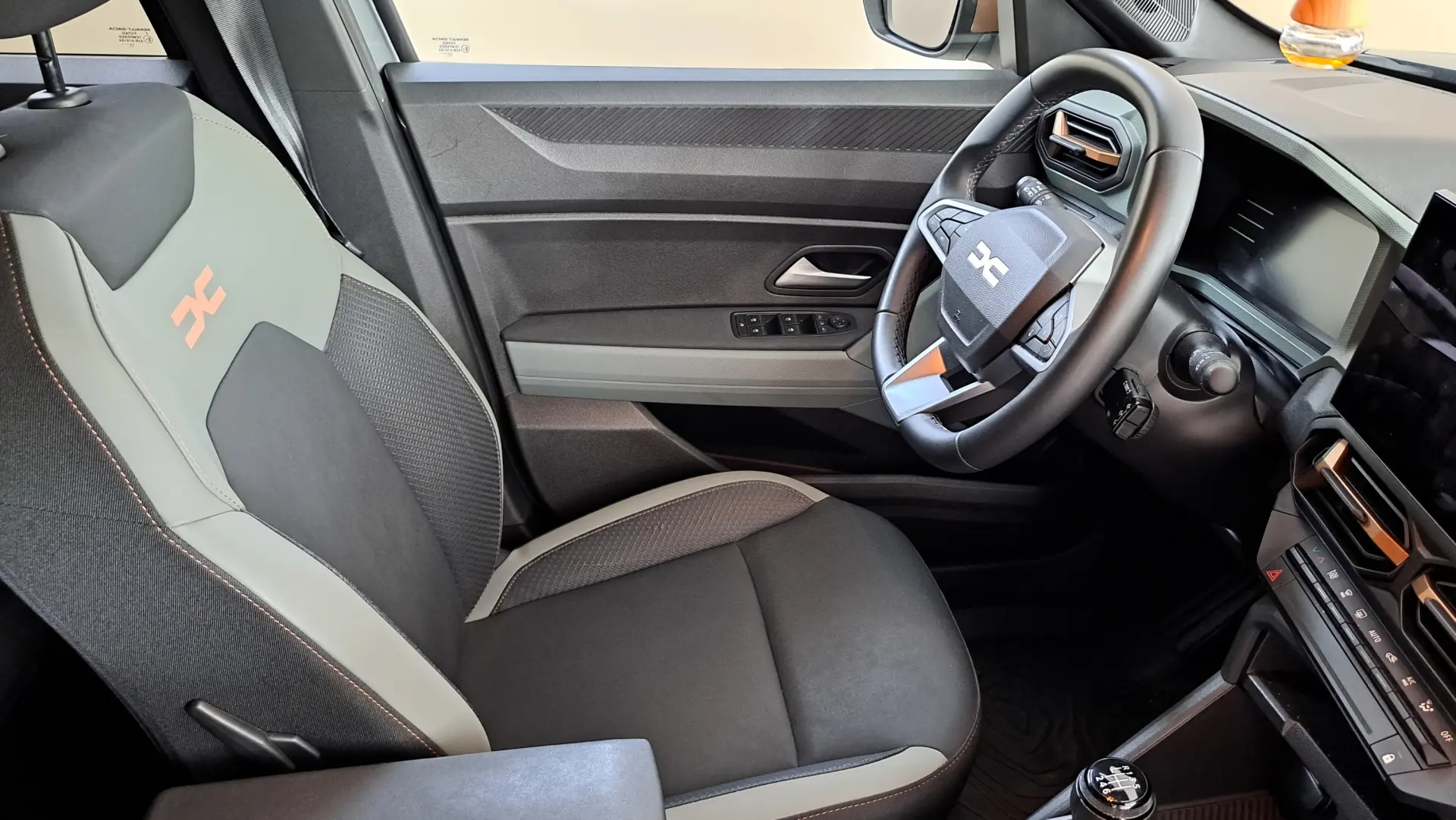 Dacia Duster 1.0 TCe ECO-G Extreme Bi-Fuel 10