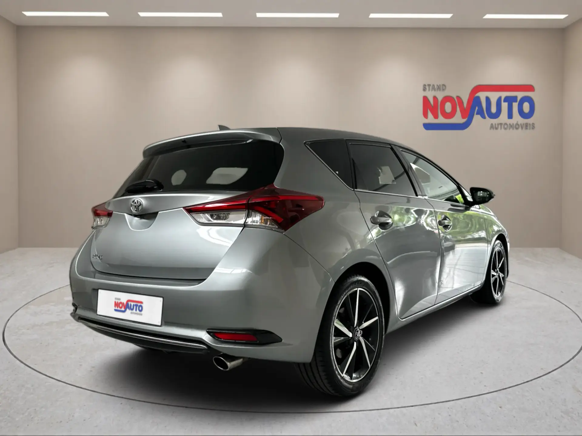 Toyota Auris 1.2T Exclusive 3