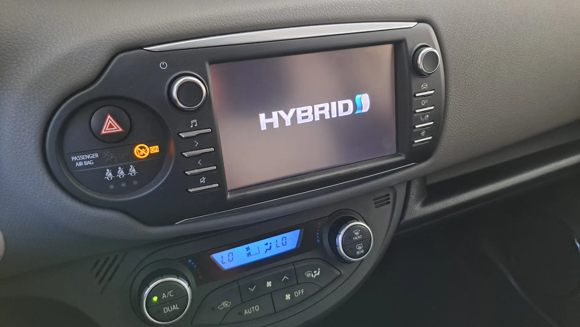 Toyota Yaris 1.5 HSD Sport +P.Techno+P.Luxury 18