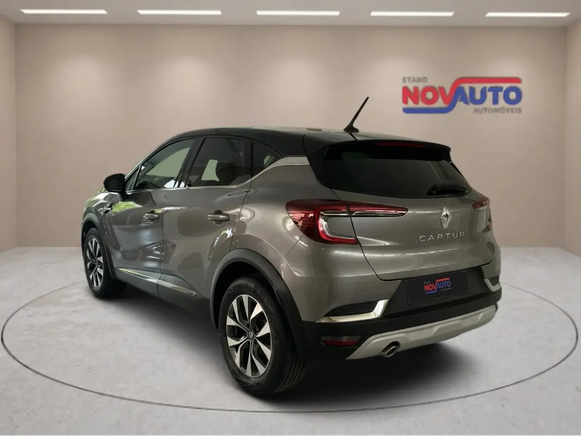 Renault Captur 1.0 TCe Techno 5