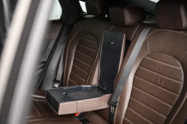 Mercedes-Benz GLC 250 d AMG Line 4-Matic 67