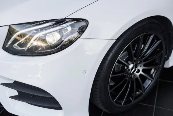 Mercedes-Benz E 220 d 9G-TRONIC Avantgarde 18